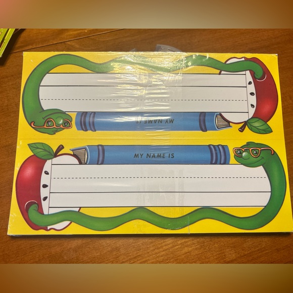 Vintage Apple Worm Desk Name Plates 36 ct - Picture 2 of 2